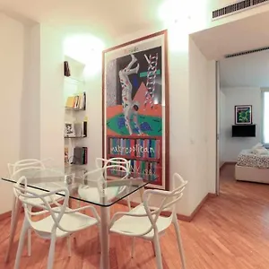 Brera Area Lovely Close To Piazza Duomo Apartment Milan